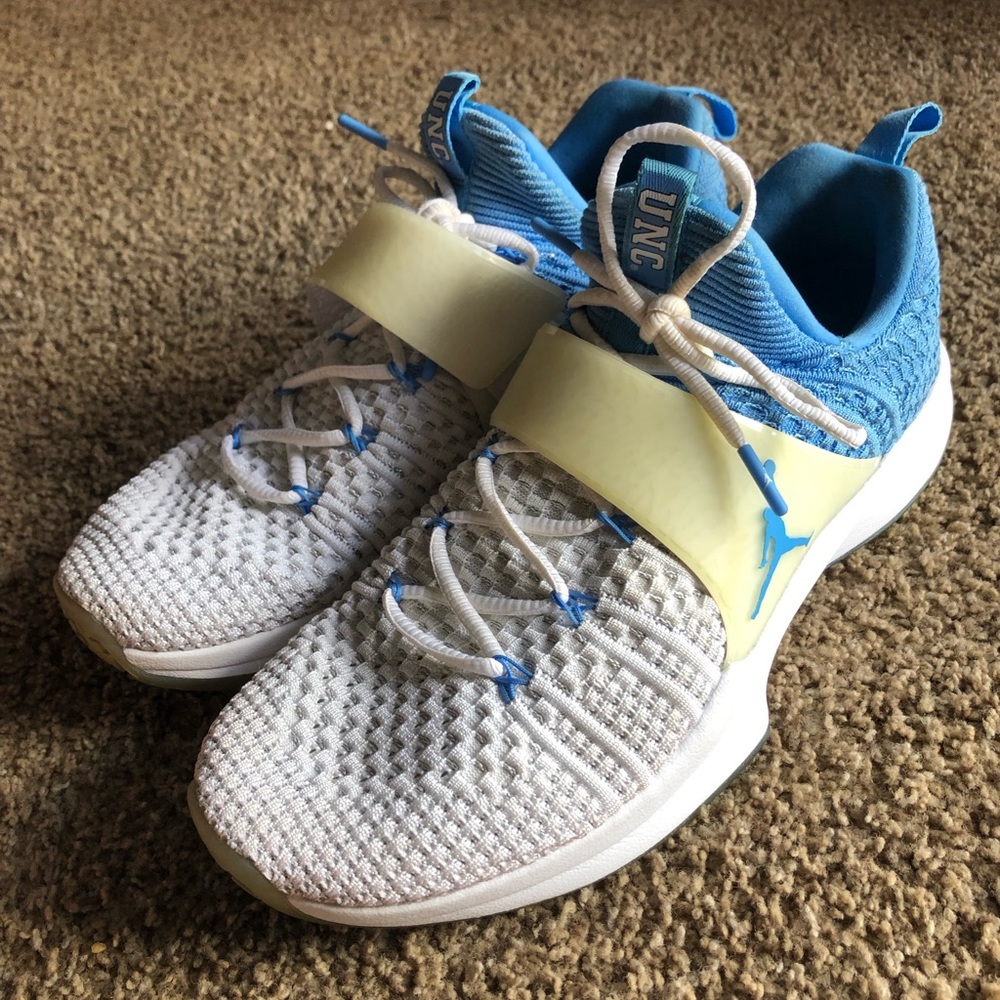 Jordan Trainer Flyknit UNC